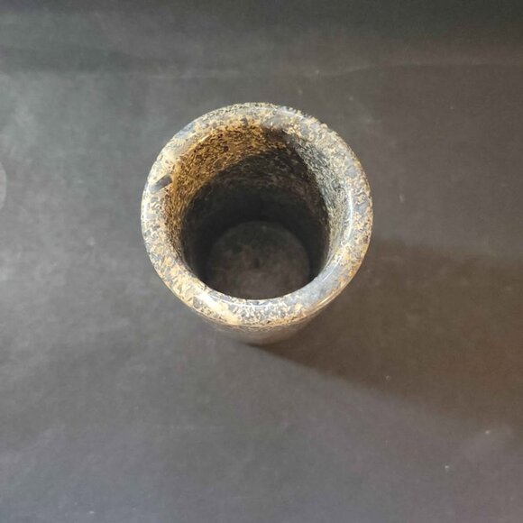 Marble Vase Made In Pakistan. A Metamorphic Rock Valued For It's Durability - Picture 2 of 6